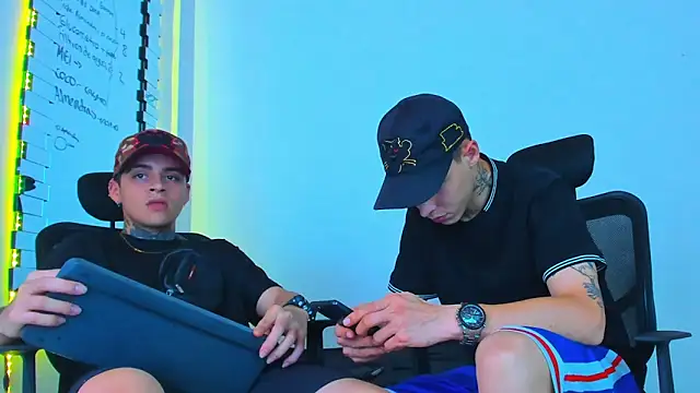 Live webcam thumbnail of Thomas-Wil from . Watch my show!