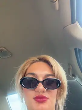 veroniquevaughn - VeroniqueVaughn's free webcam - UK Sex Cams