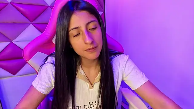 Cameron_cutte webcam