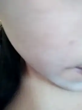 Webcam Model (Anki-doll) is live