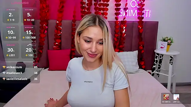 MIla_Stunning webcam