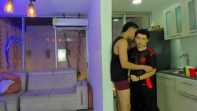 Houseofwarrios webcam