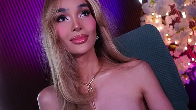 xxforyoureyesonlyxx webcam