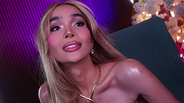 xxforyoureyesonlyxx webcam