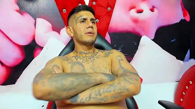 allison_max_tattoo webcam