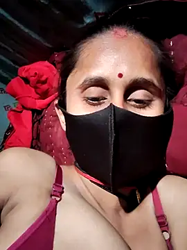 Divya_Chandok webcam