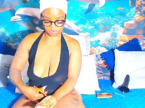 Cherrybootyjoy webcam