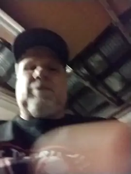 reddog833 - Reddog833's free webcam - UK Sex Cams