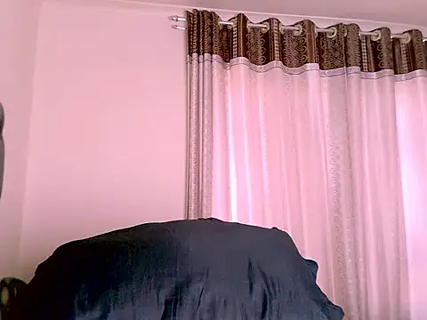 eroticbeauty37 webcam