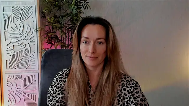 RebeccaMartinez webcam