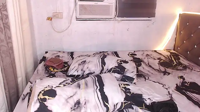 Flirtatious_Seductress webcam