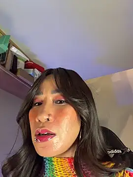 AsianMilfSheryl webcam