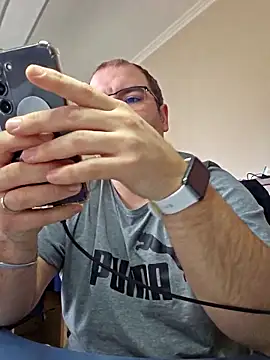 andrew1900529 (Ask my age) - Naked cum in car toy control 10 min