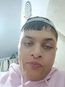 andres_medi32 - Andres_medi32's free webcam - UK Sex Cams