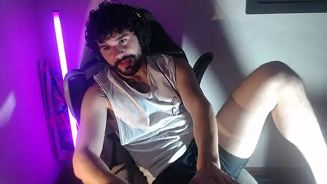 LuciferSantoryu webcam