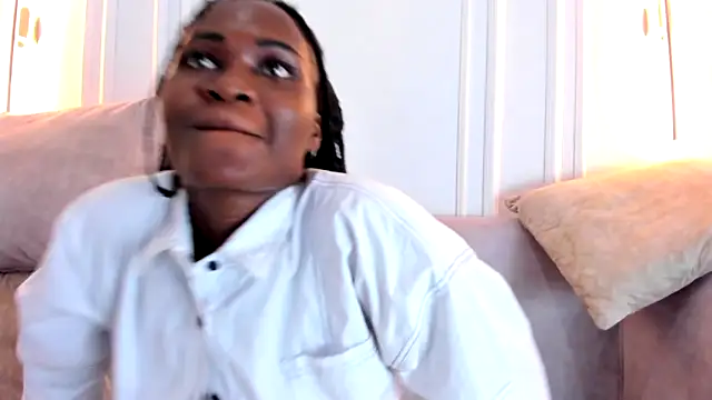 Nahomi_Williams_ webcam