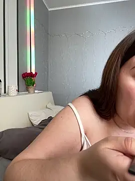 lipsi_vikki webcam