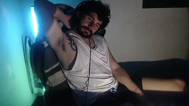 LuciferSantoryu webcam