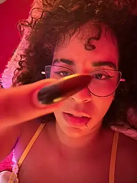 woo_isdaphne (F young) - TWERKING TIMEEEEEEEEEE 🗣️🗣️