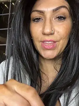 LittleMissEeve webcam