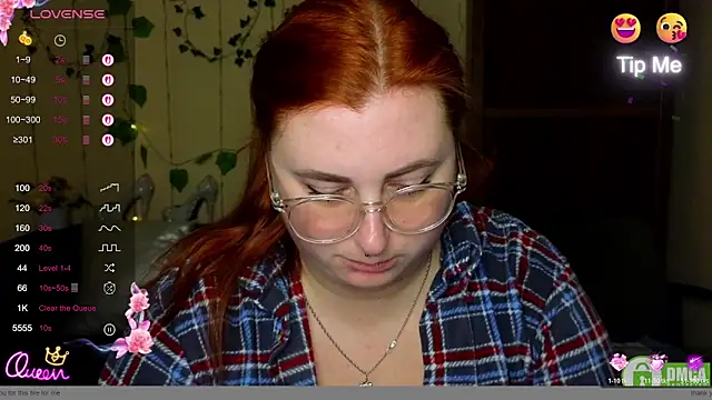 Alicia_love00 webcam