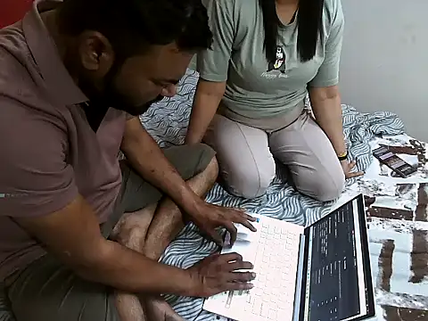 Lovelycouple25 webcam