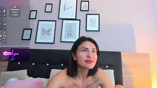 vicky_squirtz webcam