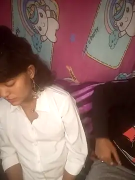 Freakingromance webcam