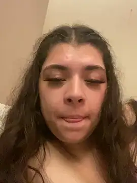 salvibaddie - Salvibaddie's free webcam - UK Sex Cams