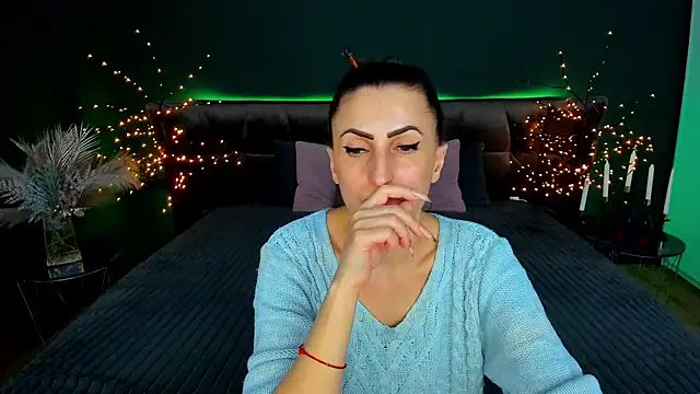 rebecca_diamond - Rebecca_Diamond's free webcam - UK Sex Cams