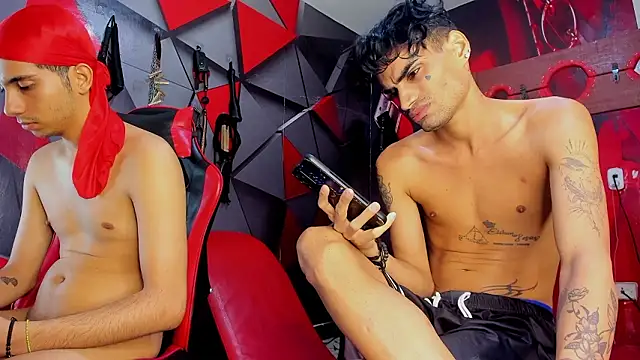 Hot_Boys_Without_Limits webcam