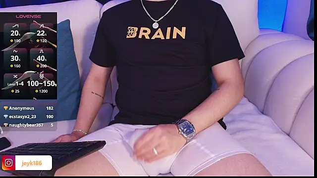 Guccy_Boy_Club webcam