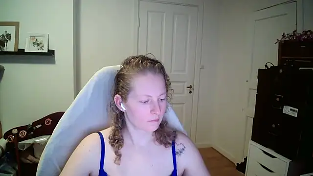 Girlnina-1995 webcam