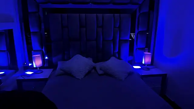 emilyblackers - Emilyblackers's free webcam - UK Sex Cams