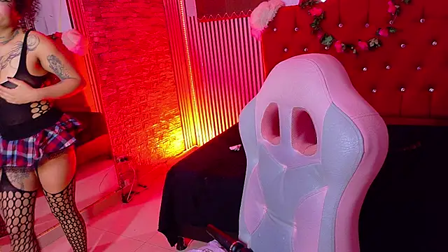 mia_hernnandez webcam