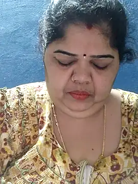 tamilthanushri webcam