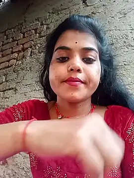 Crazy_Beby143 streaming on Webcambliss