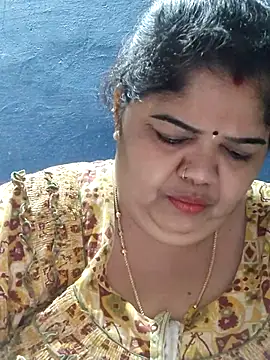 tamilthanushri webcam