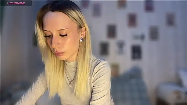 DellaCampbell webcam