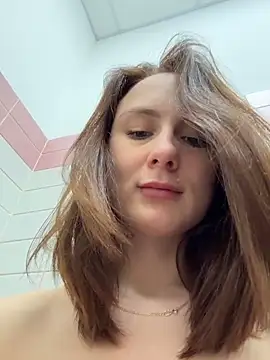 dina_tease (F young) - SPANKING A CHEEKY ASS IN THE STORE