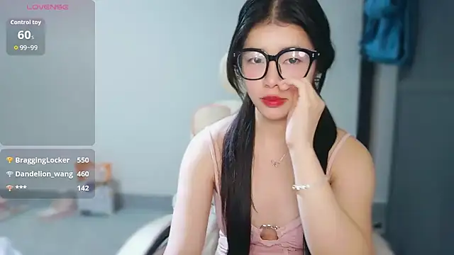 美女-XiaoYu-777在线直播