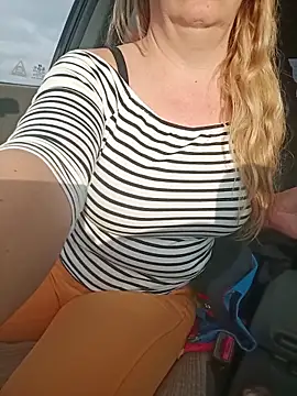 Saysomething3 webcam