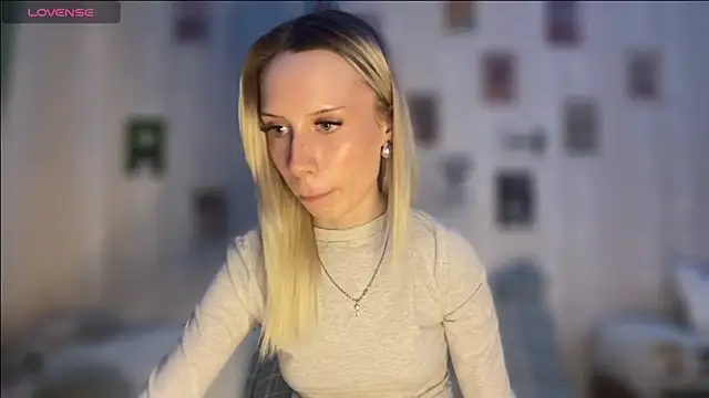 DellaCampbell webcam