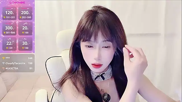 美女yuanbao_a在线直播