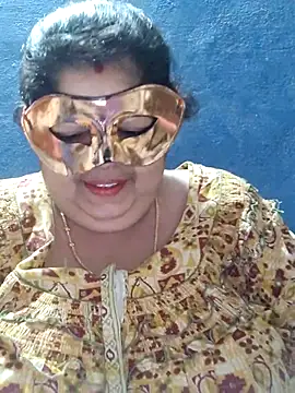 tamilthanushri webcam