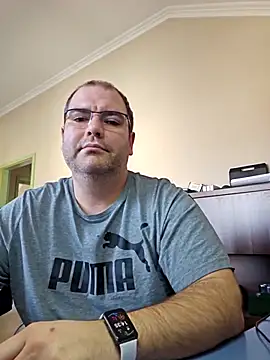 Andrew1900529 webcam