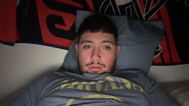 hornycollegestudenthung webcam