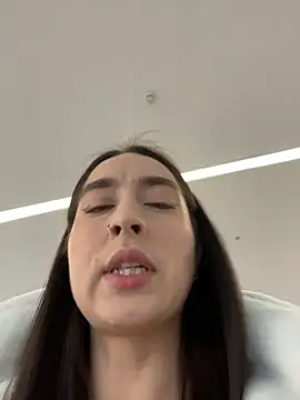 holly_play (F young) - risky boob massage