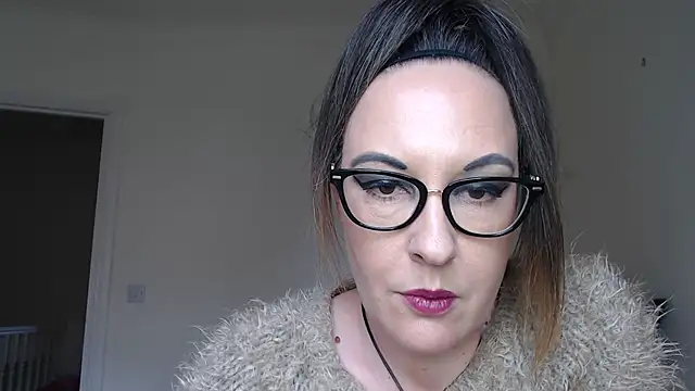 Humiliatrixxxx webcam