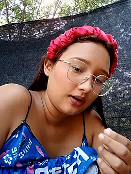 Webcam Model (young_dairy01)  is live.Free join now!